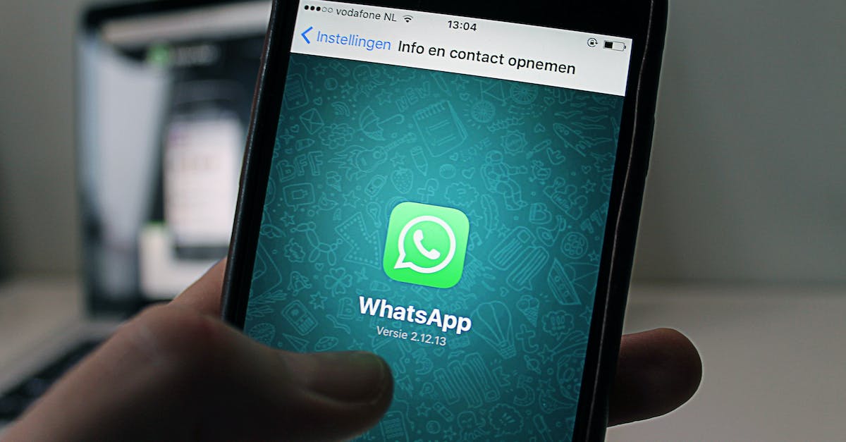 Trasferire chat WhatsApp da Android a iPhone: Guida completa